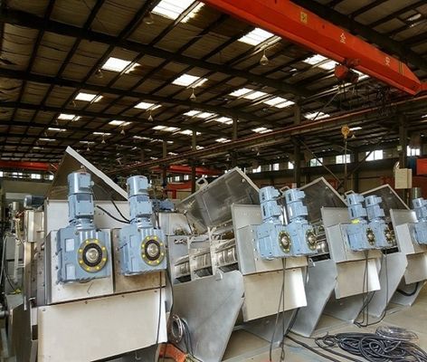 Advanced Screw Press Sludge Dewatering Machine with Auto-Dosing and Shaftless Conveyor